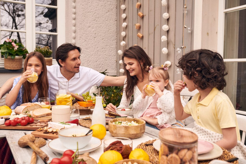 Simțiți lipsa unei grădini sau căutați inspirație pentru o metamorfoză a spațiului din casă? Un balcon în stil boho este exact ceea ce vă trebuie!
