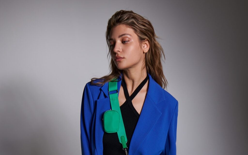 Ce accesorii pentru rochia neagră ar trebui alese? Verificați cu noi!