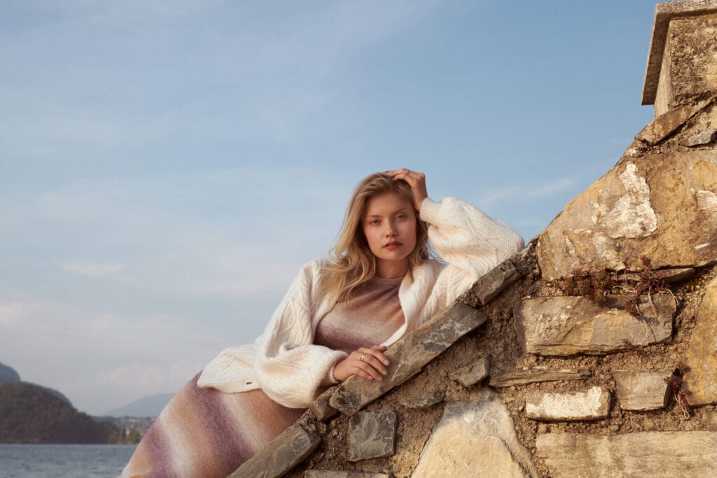 Inspirați-vă din propunerile rochii de serviciu și găsiți pe aceea care vă satisface toate așteptările și vă face să vă simțiți elegant și confortabil.