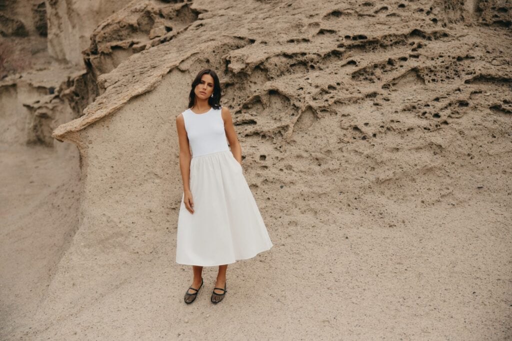 Descoperă cele mai frumoase rochii lungi de vară și completeaz-ți garderoba cu stil.