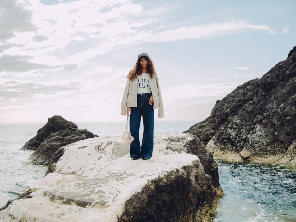 Alege cele mai cool geci damă primăvară din 2025. Vizitează Sinsay și descoperă colecția completă pentru un look fresh!