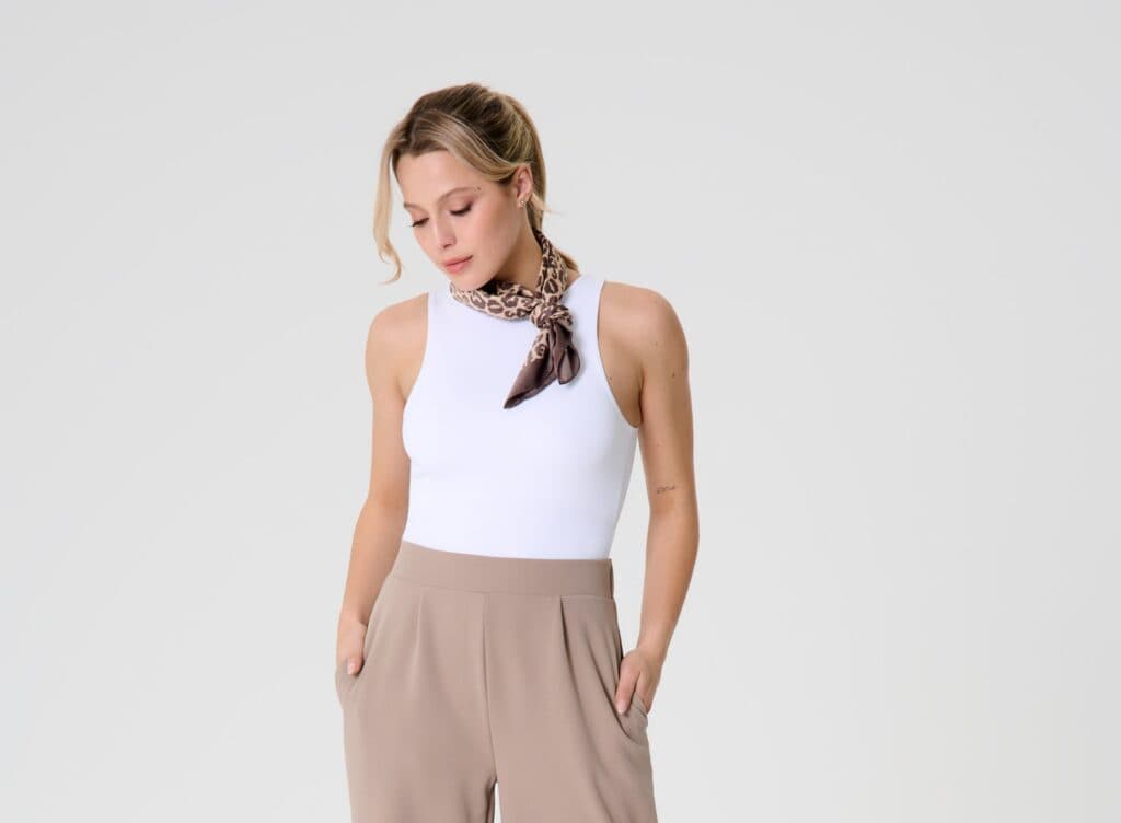 Descoperă cum să alegi pantaloni largi de vară pentru orice context. Află toate secretele și inspiră-te acum, la Sinsay!