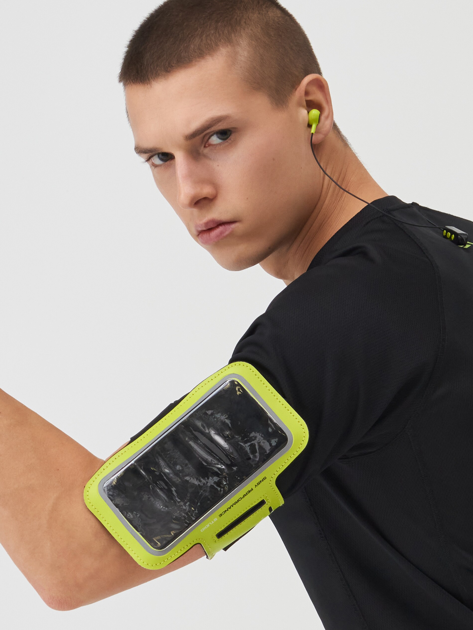 Športové puzdro na telefón na rameno