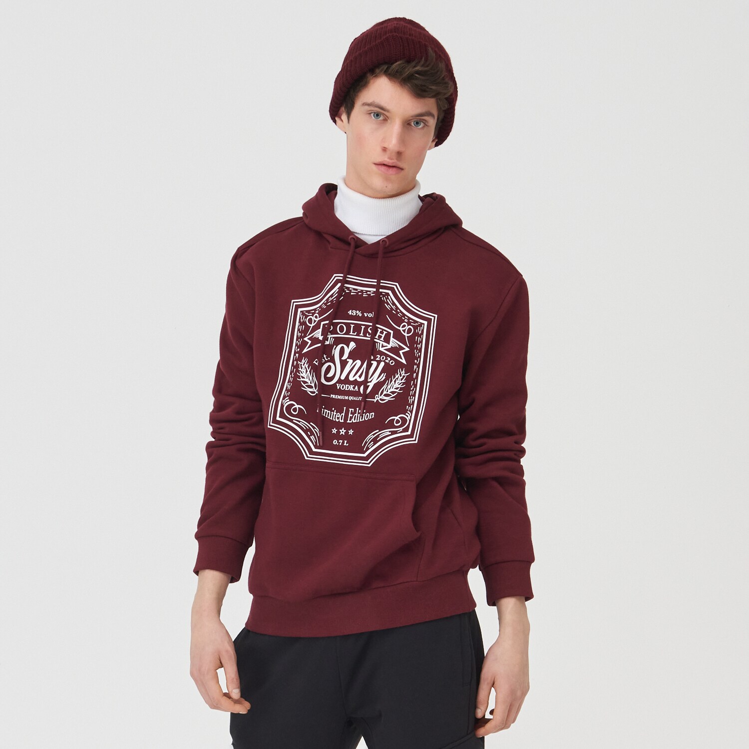 Mikina s kapucňou a potlačou