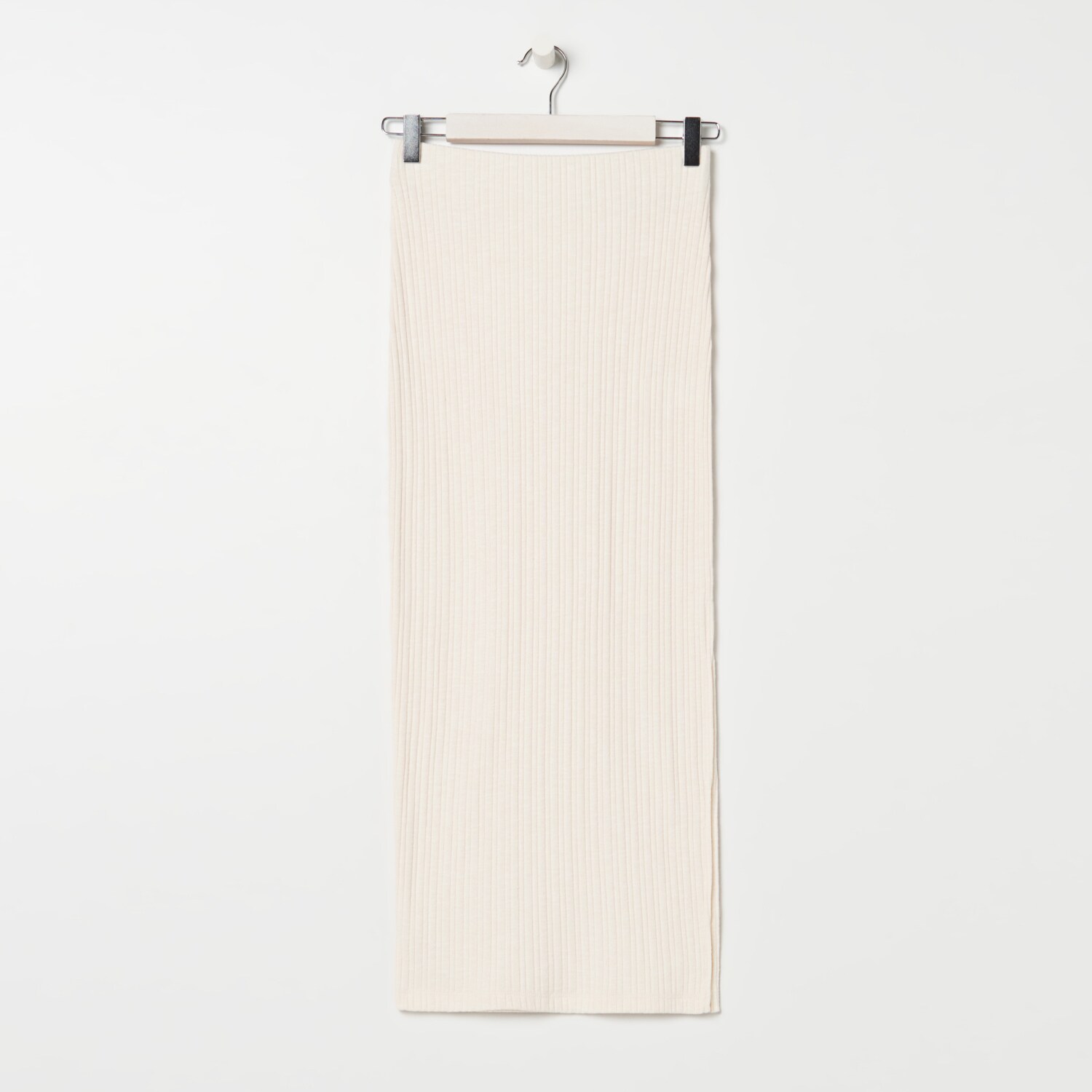 Úpletová midisukňa s rozparkom