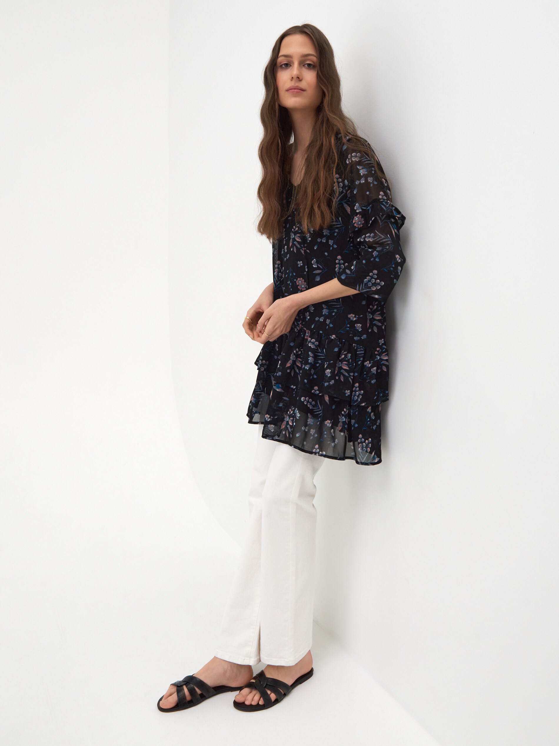 Šaty s kvetinovou potlačou