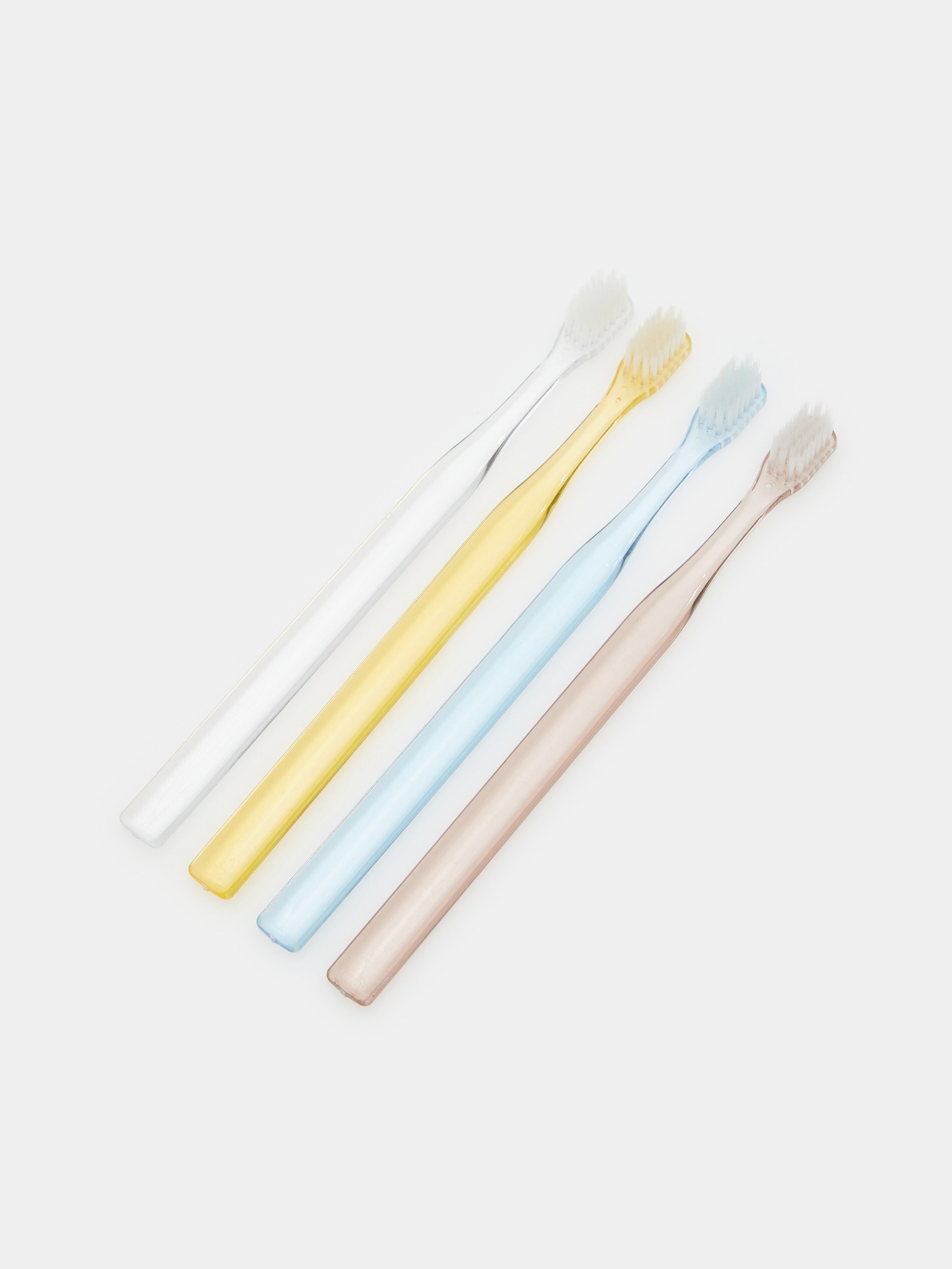 Súprava 4 zubných kefiek