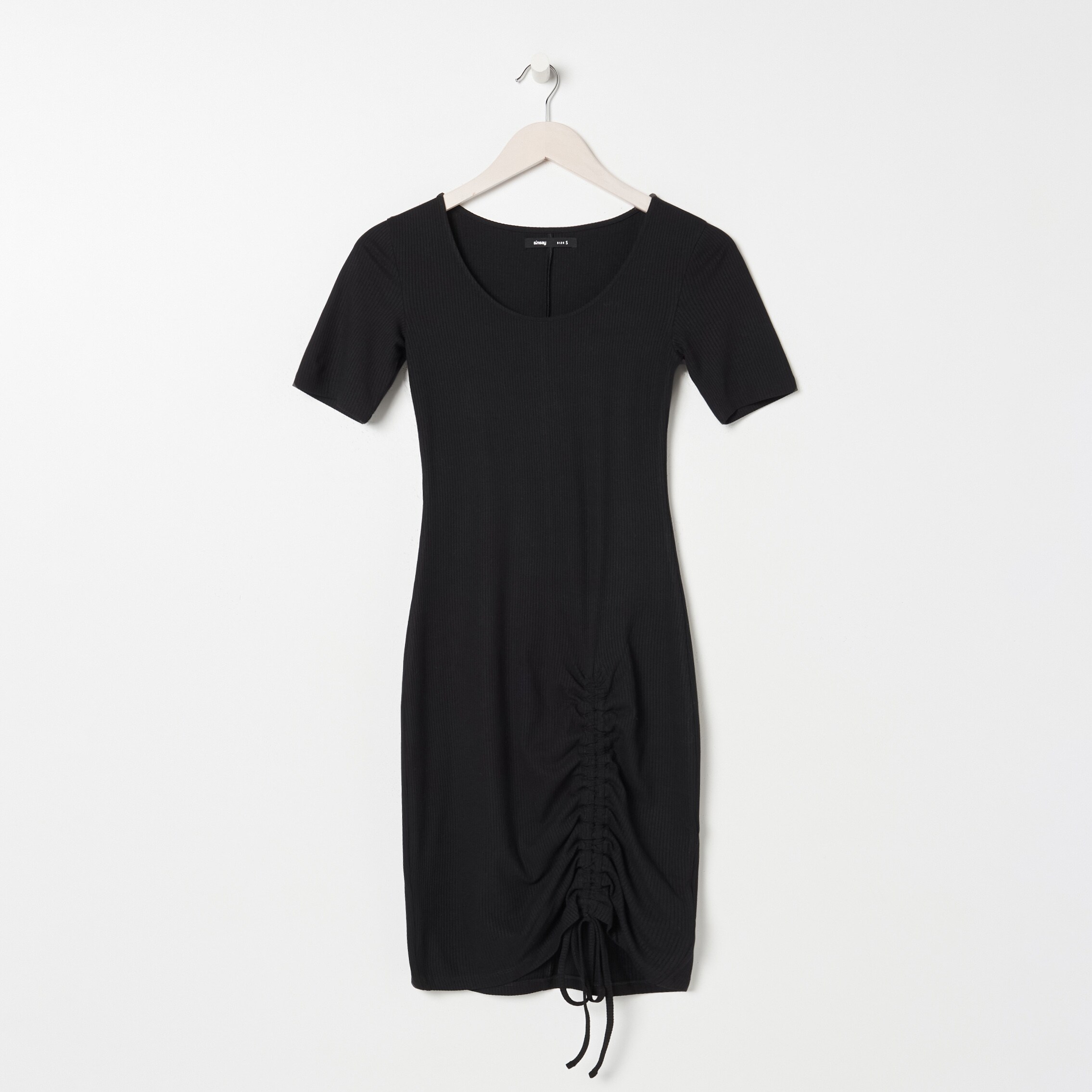 Šaty z prúžkovaného úpletu so sťahovacou šnúrkou