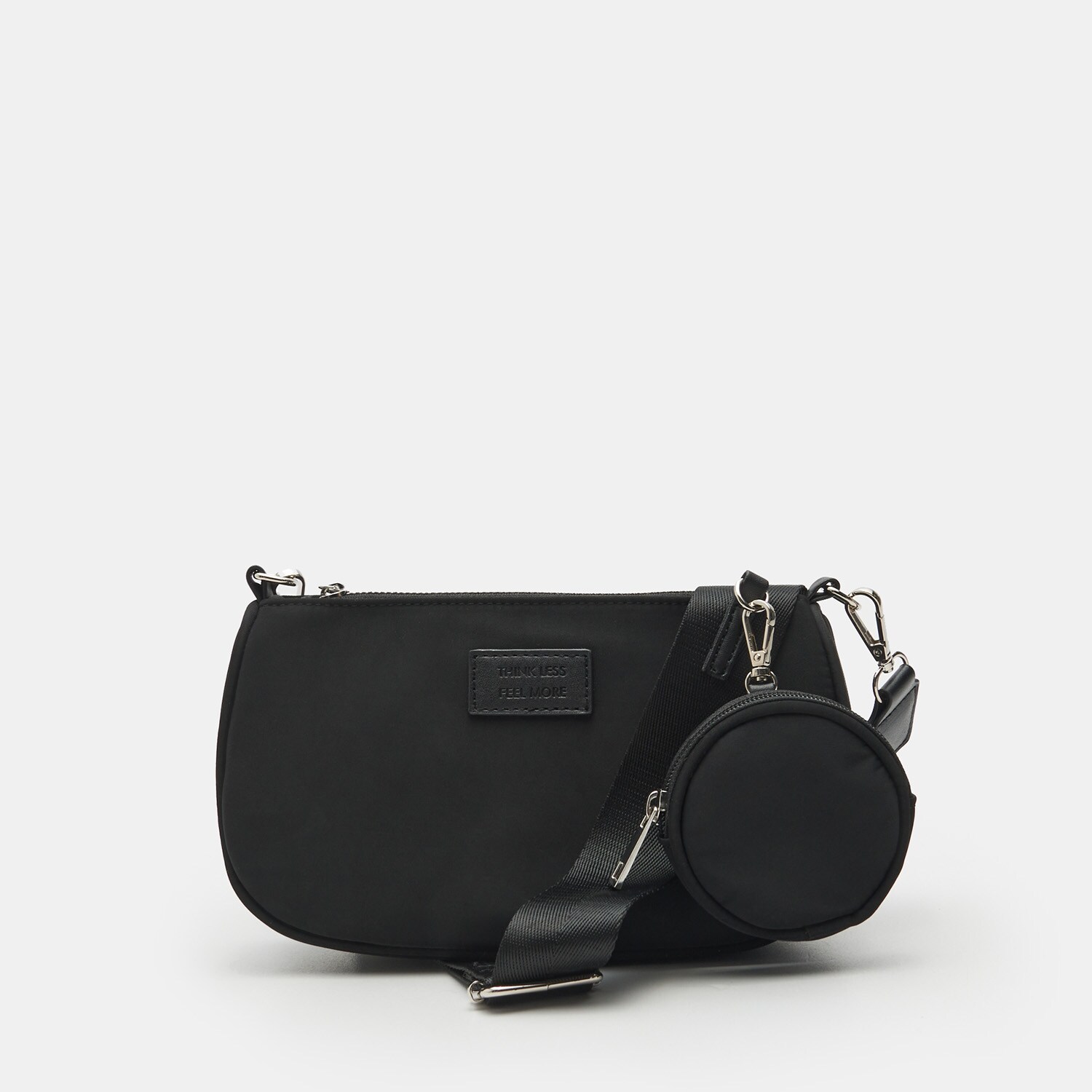 Dámska taška s príveskom na kľúče