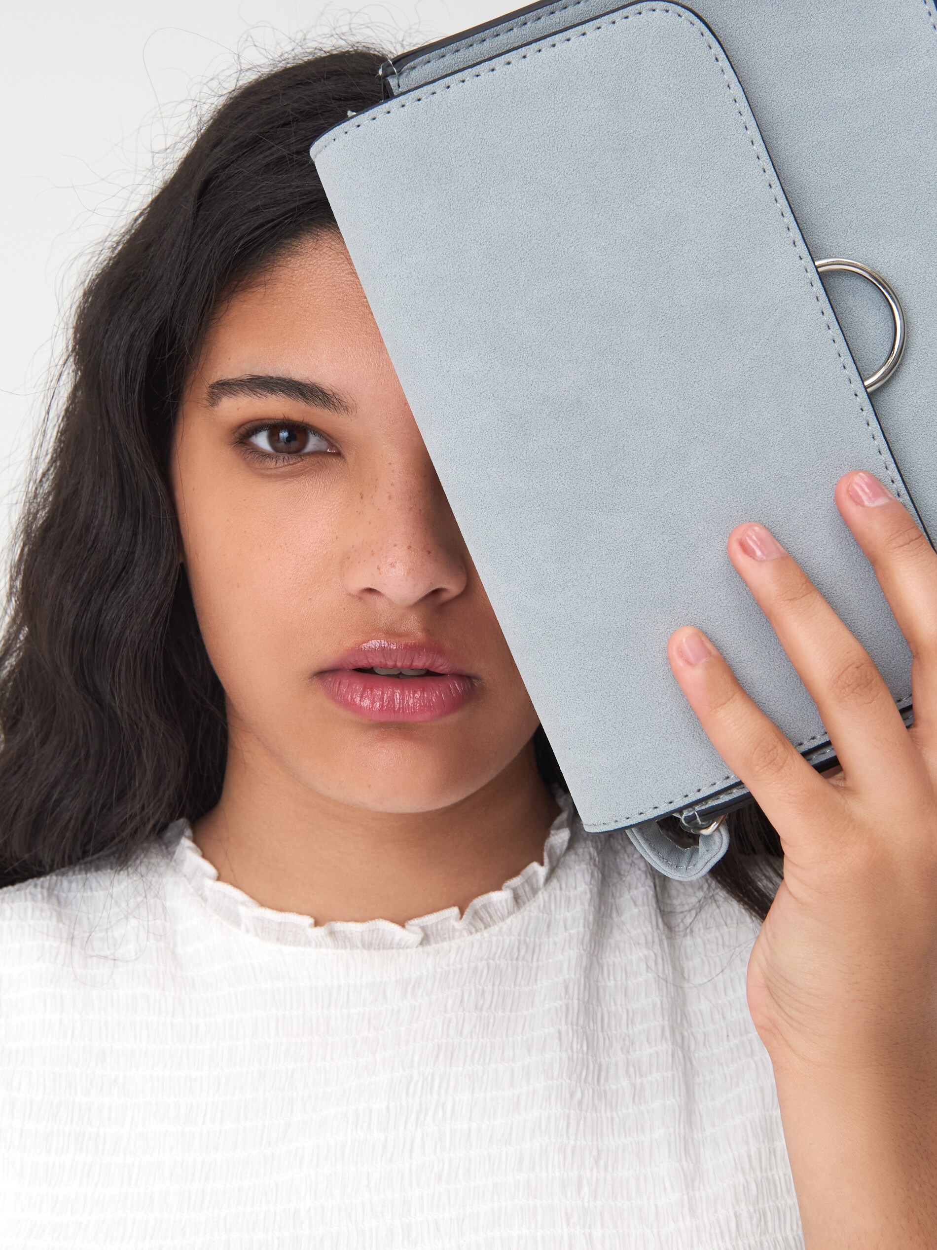 Kabelka typu messenger