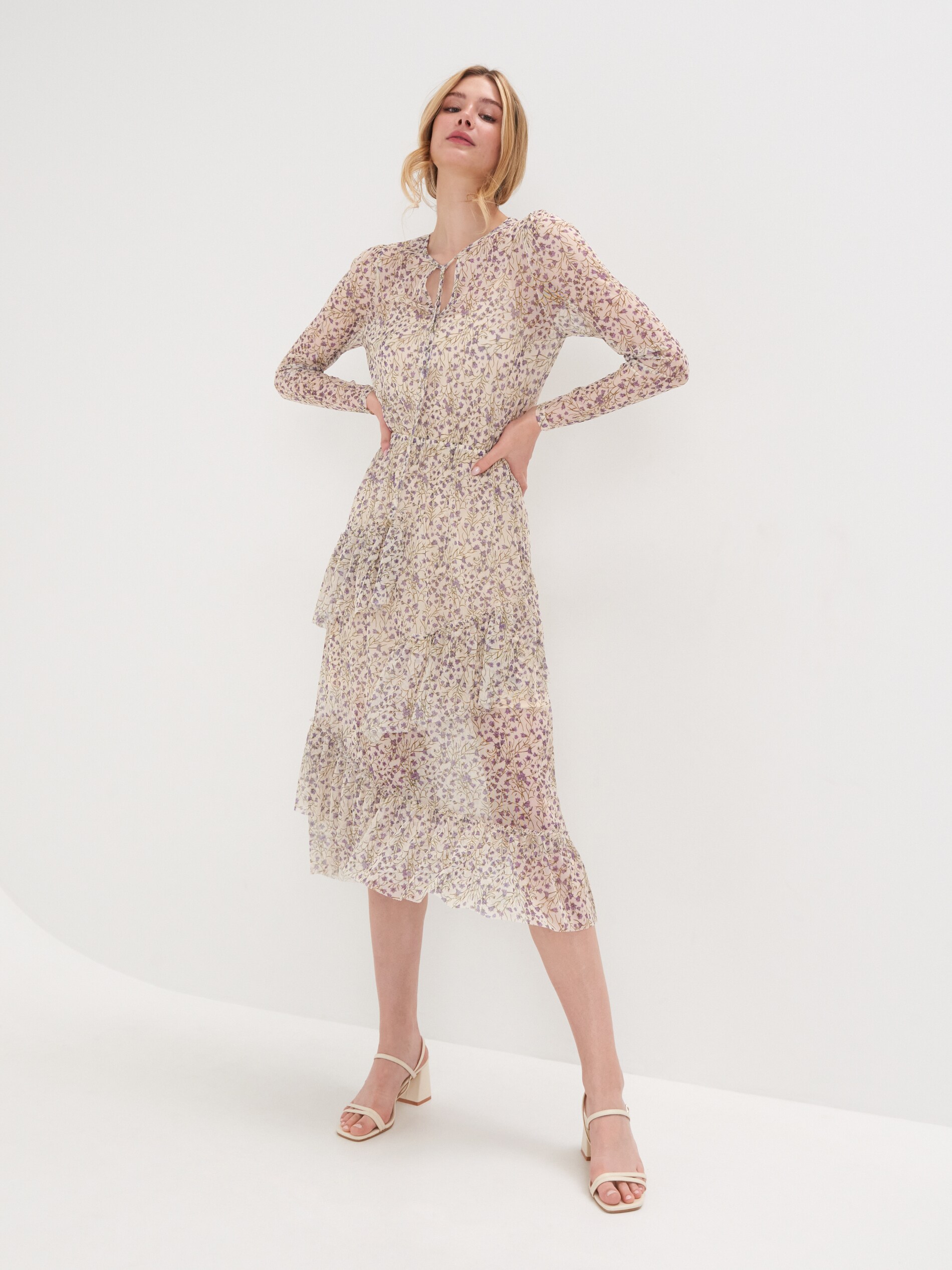 Maxišaty s volánmi