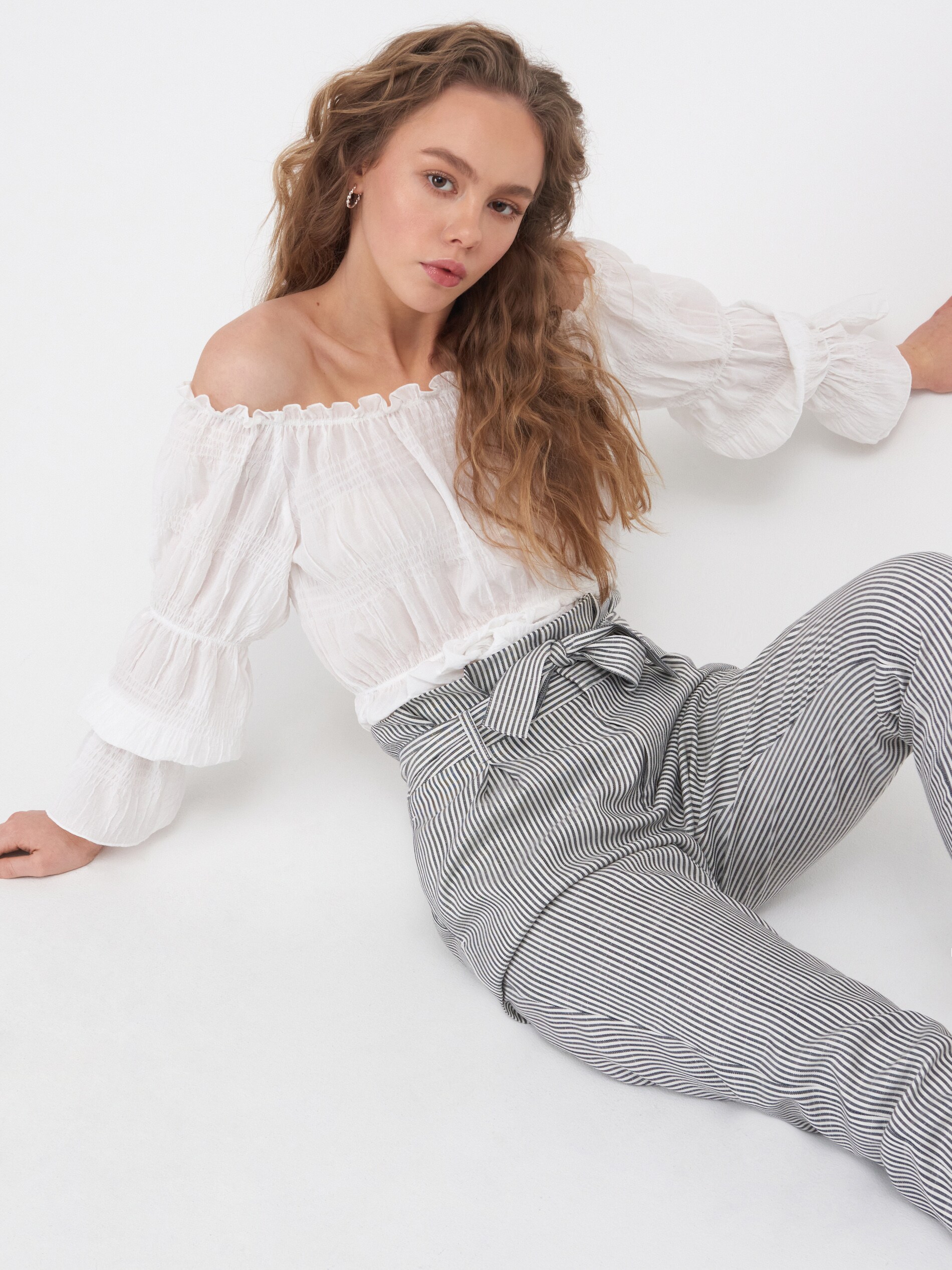 Pásikavé nohavice paperbag