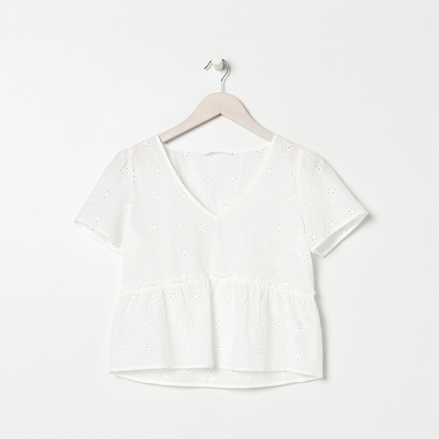 Blúzka s anglickou výšivkou