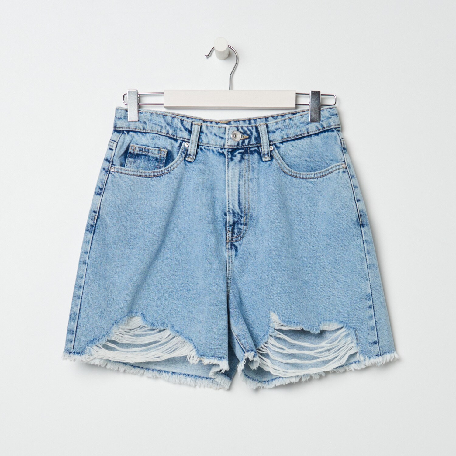 Vyšúchané denimové šortky