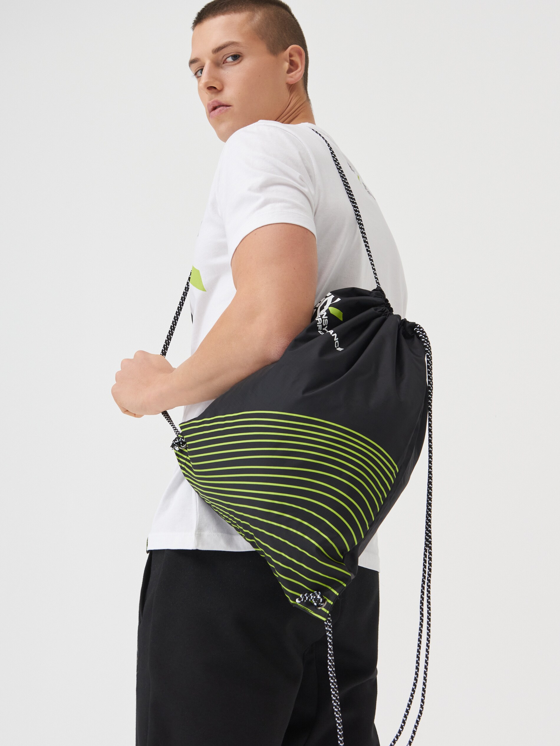 Športový vak so sťahovacou šnúrkou