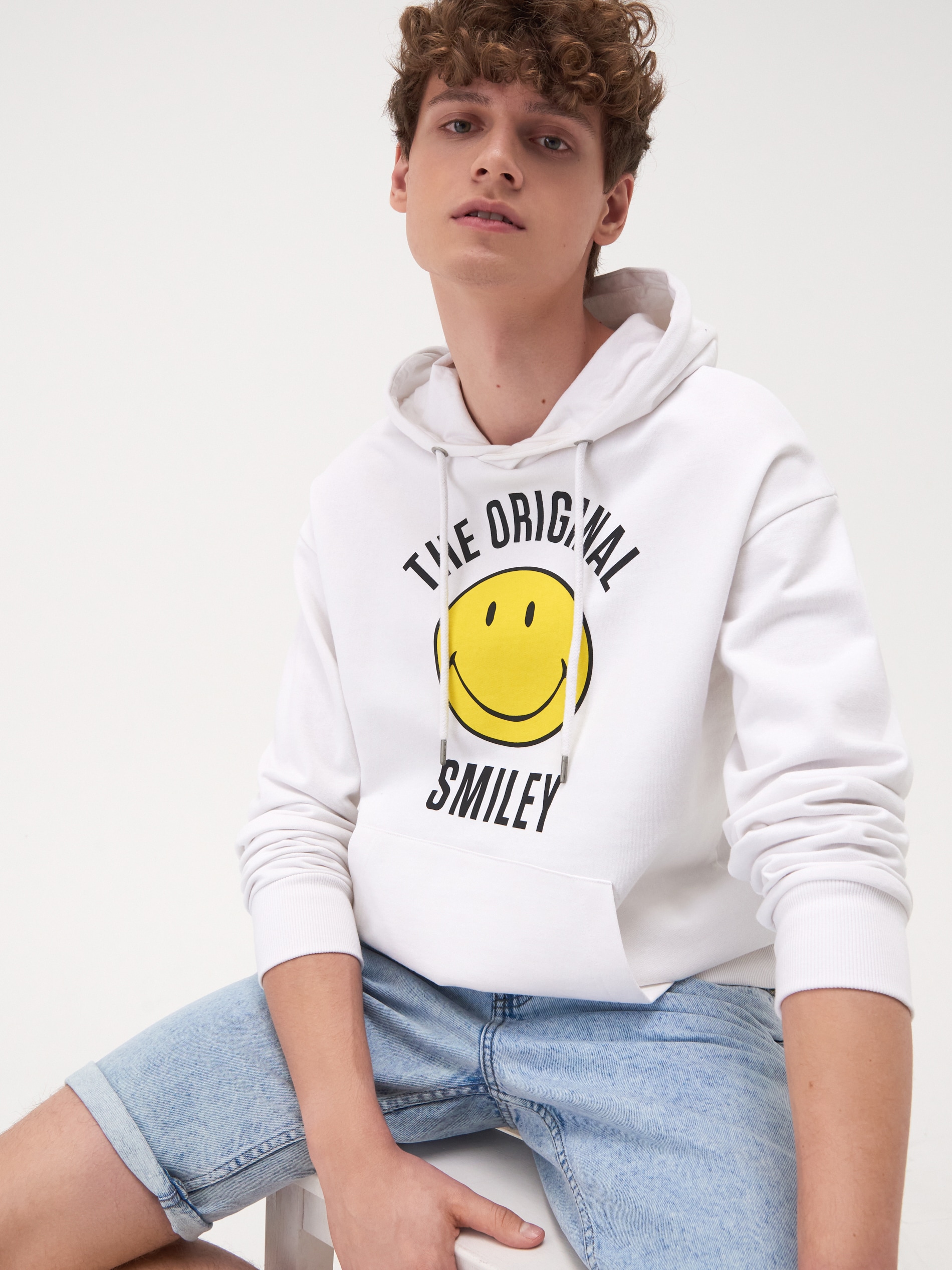 Mikina s kapucňou a potlačou Smiley