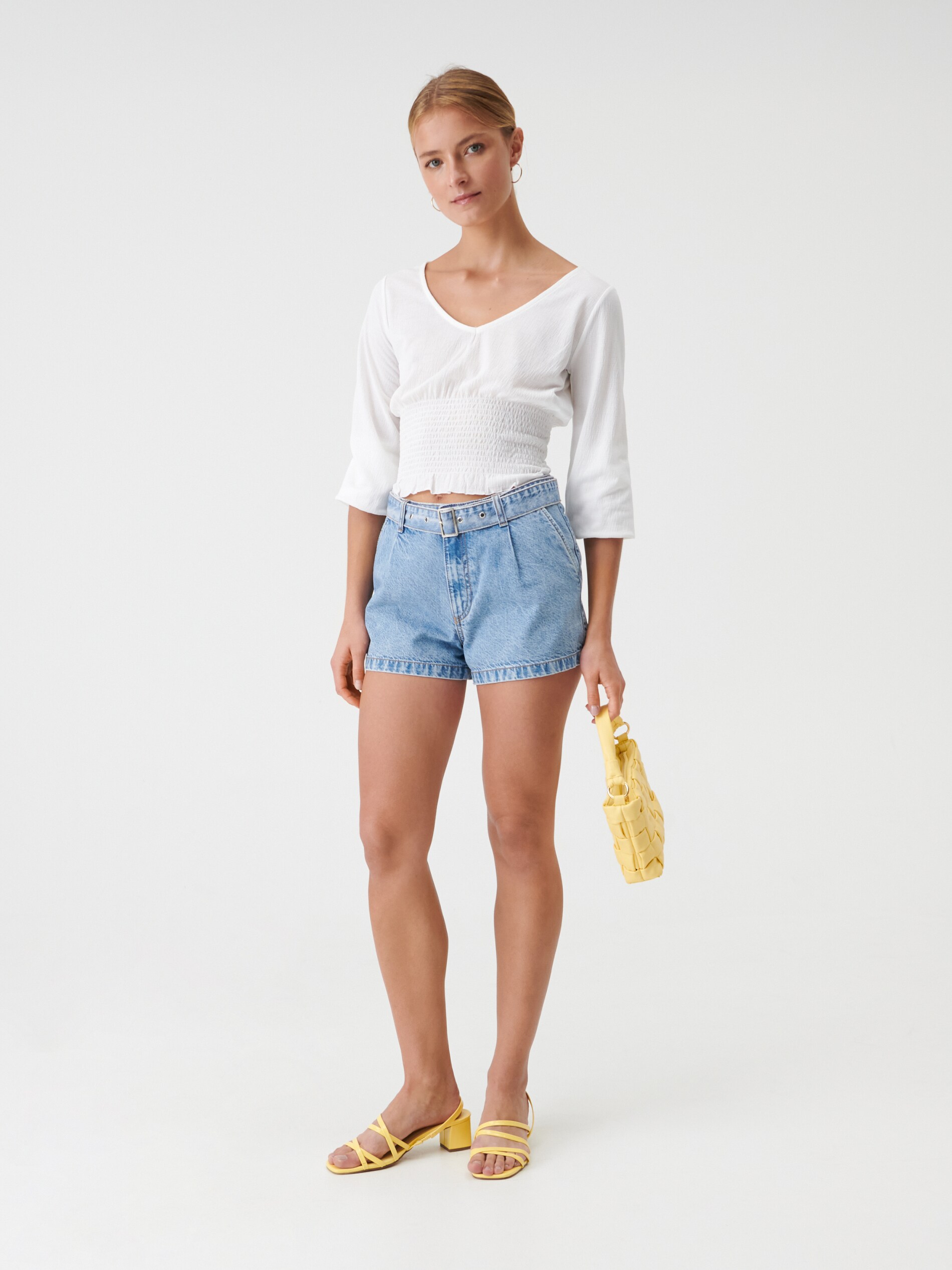 Denimové šortky regular fit s opaskom