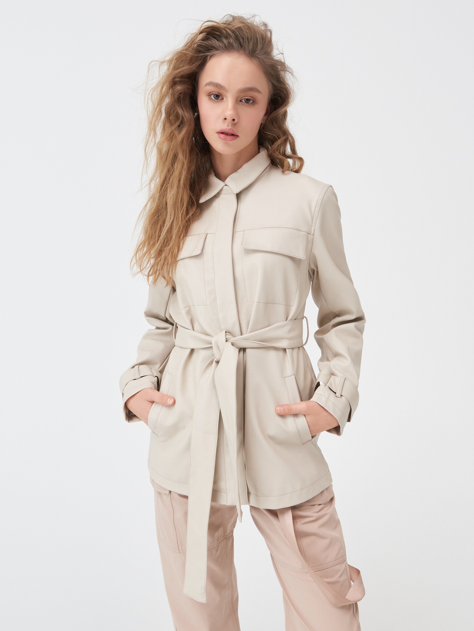 Bunda z umelej kože