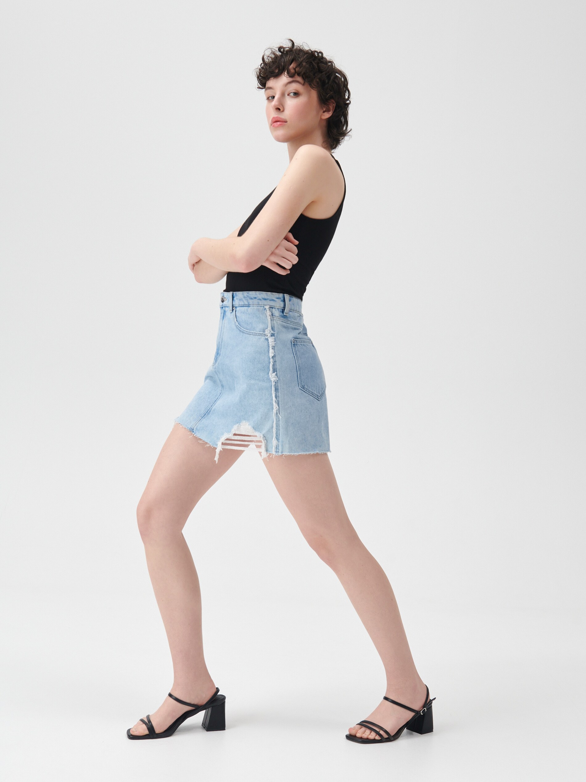 Denimová minisukňa