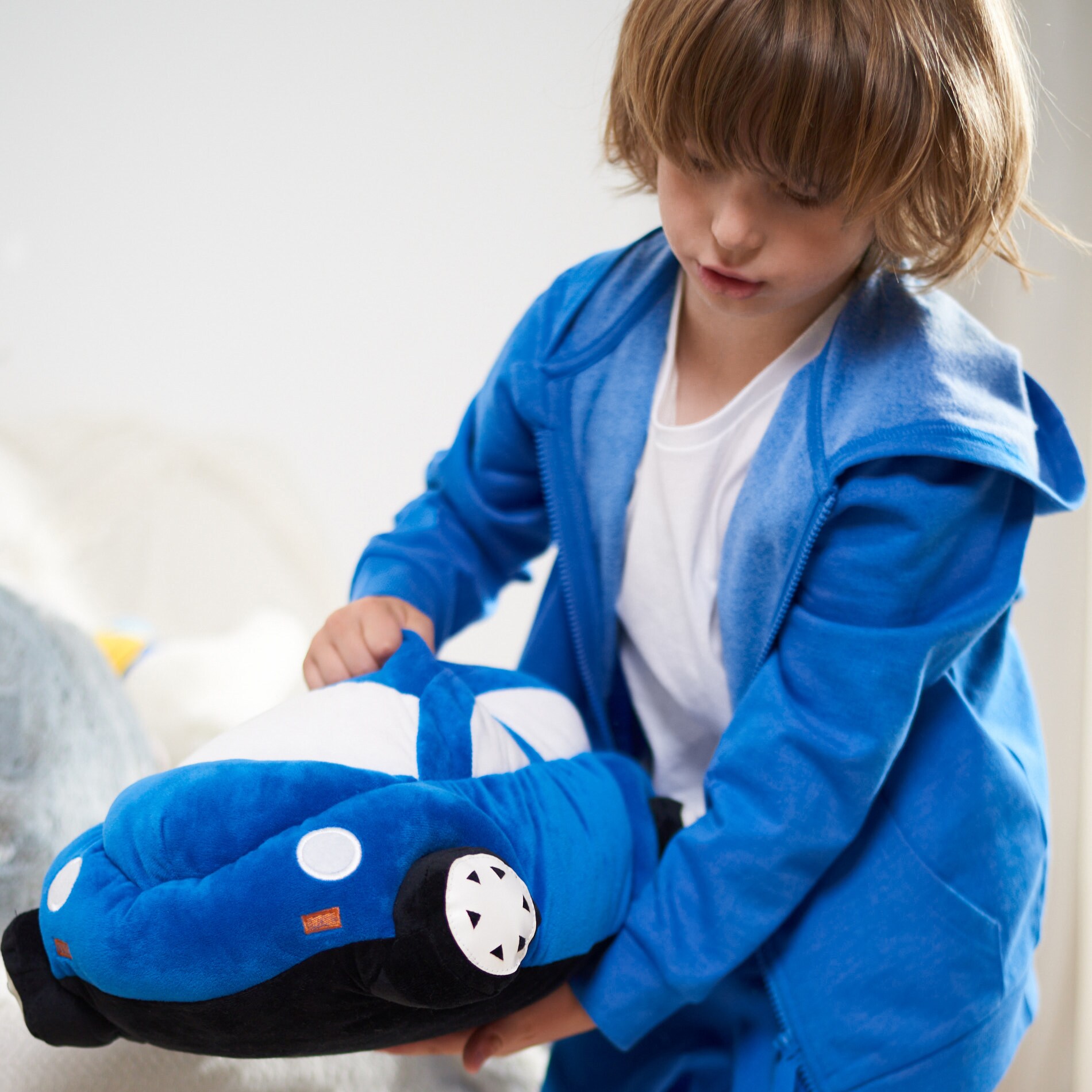 Sinsay – Jucărie de pluș în formă de mașină – Albastru Albastru
