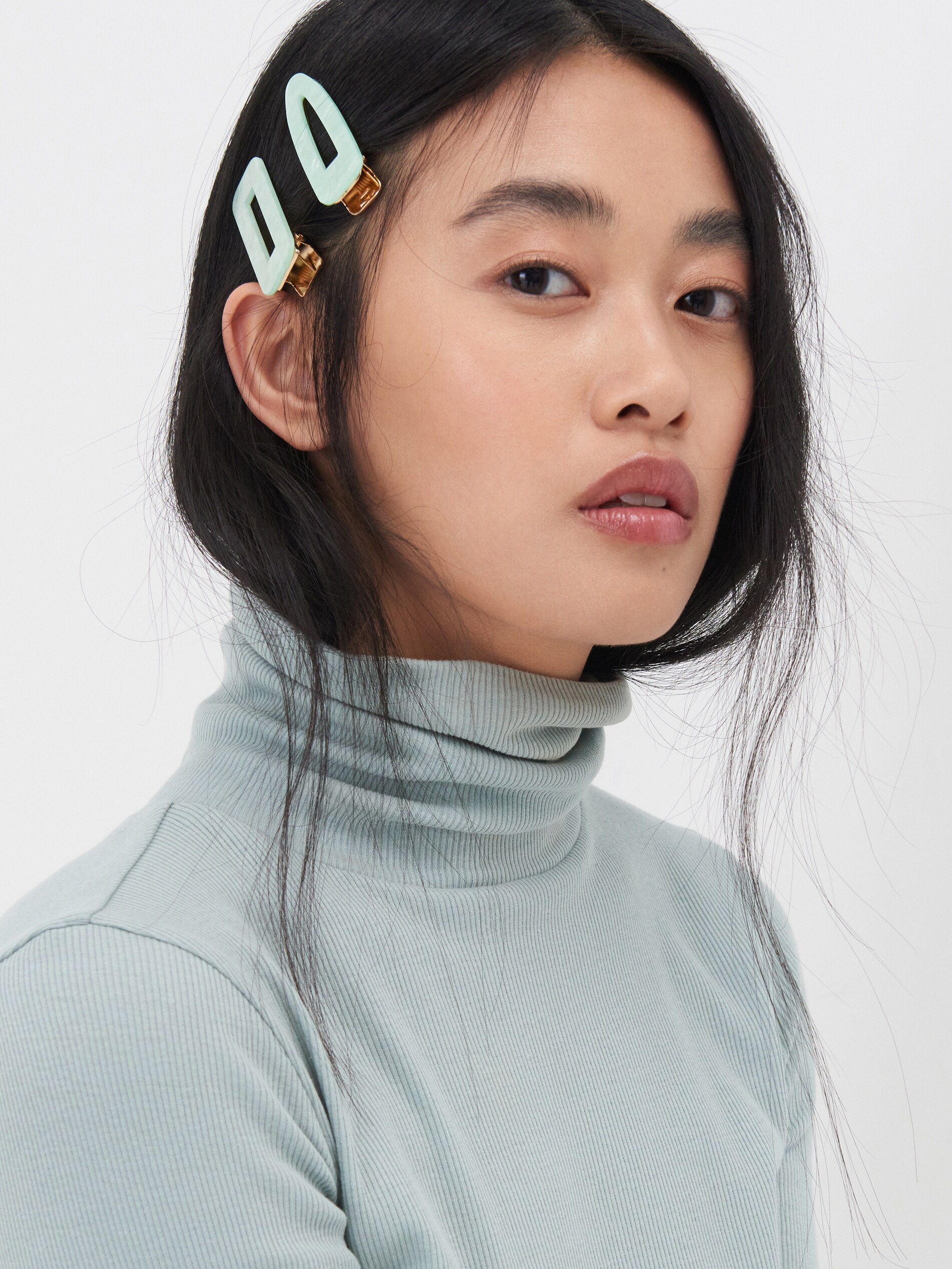 Súprava 4 sponiek do vlasov