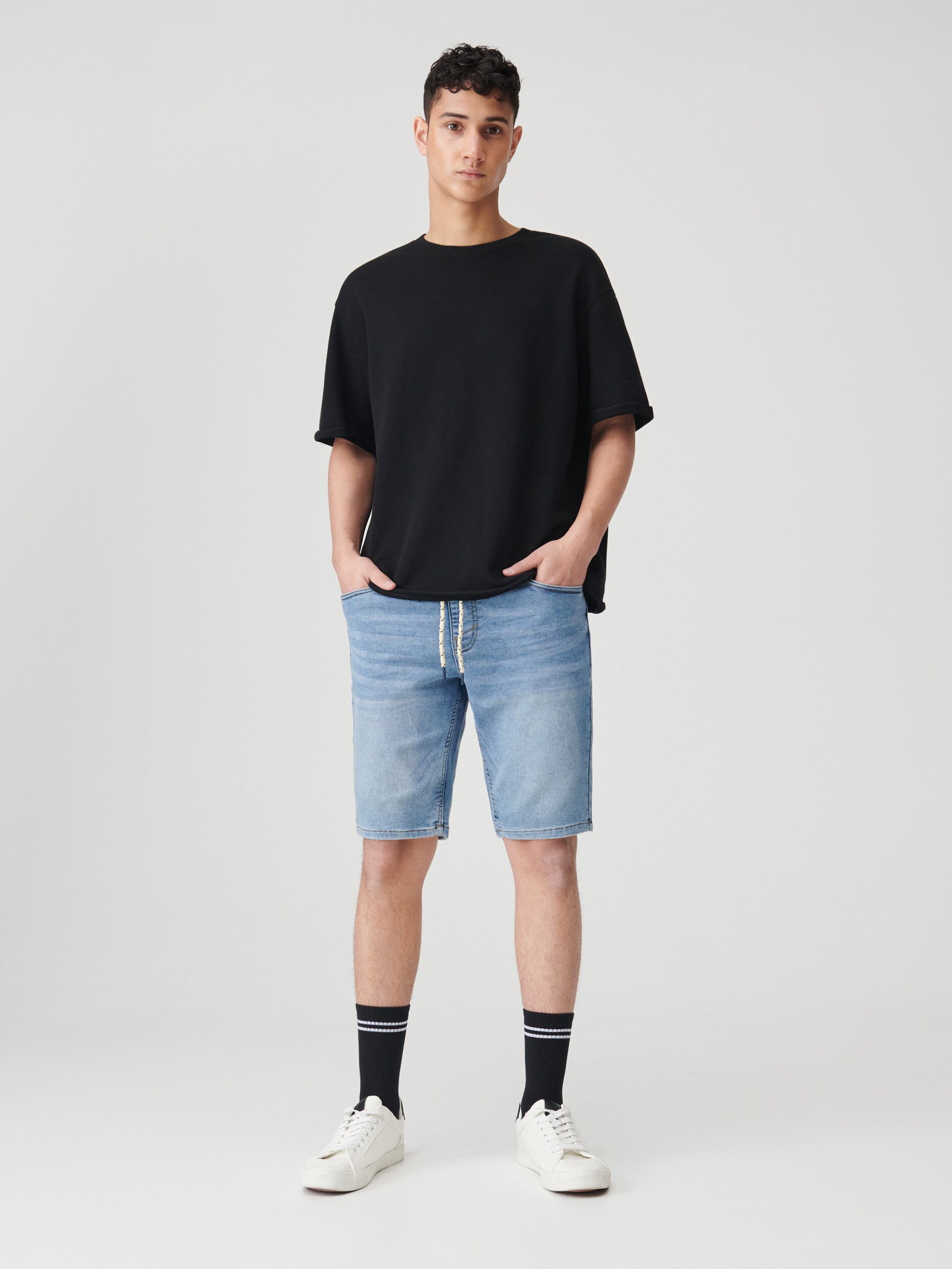 Denimové joggerové šortky