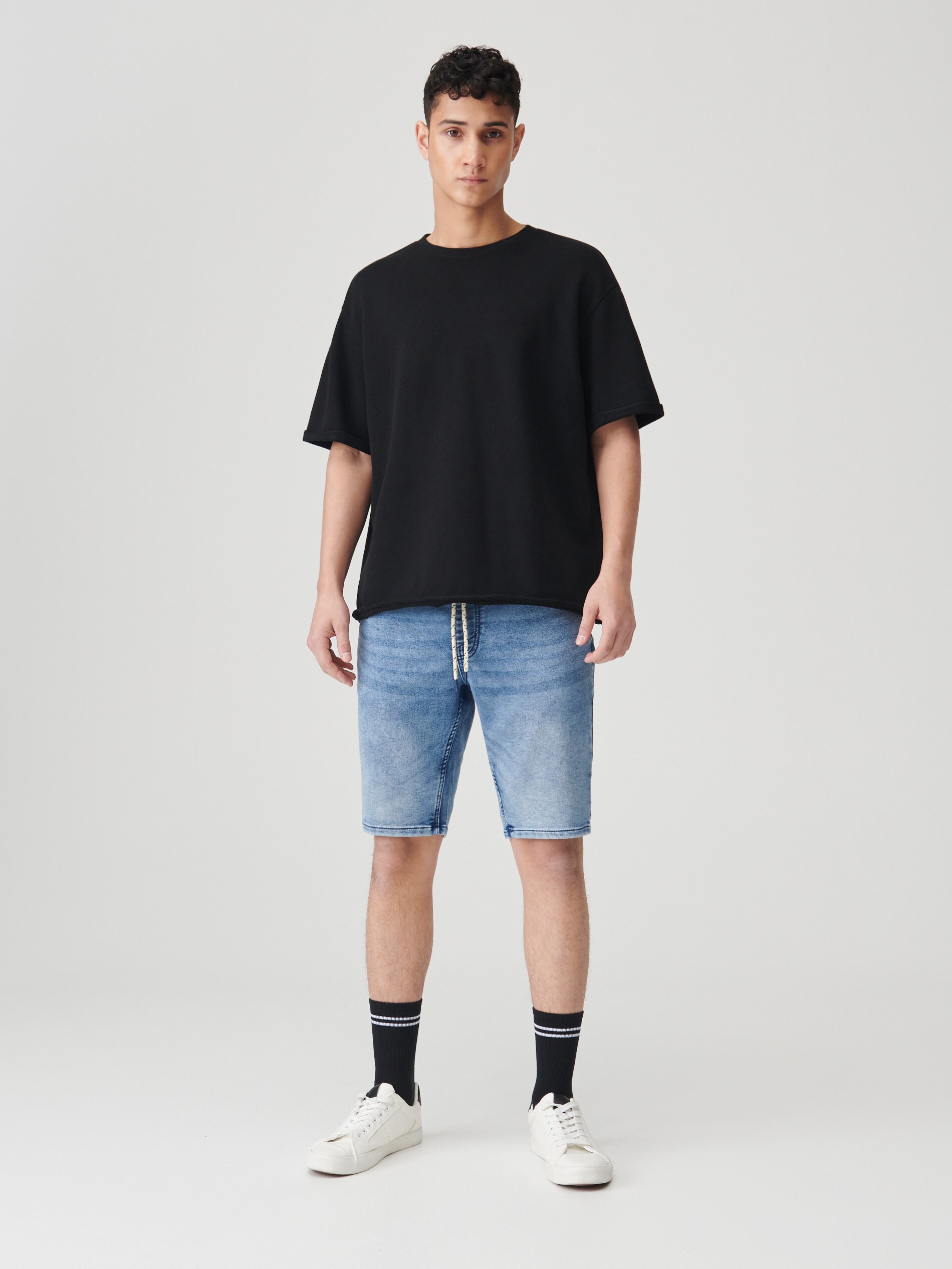 Denimové joggerové šortky