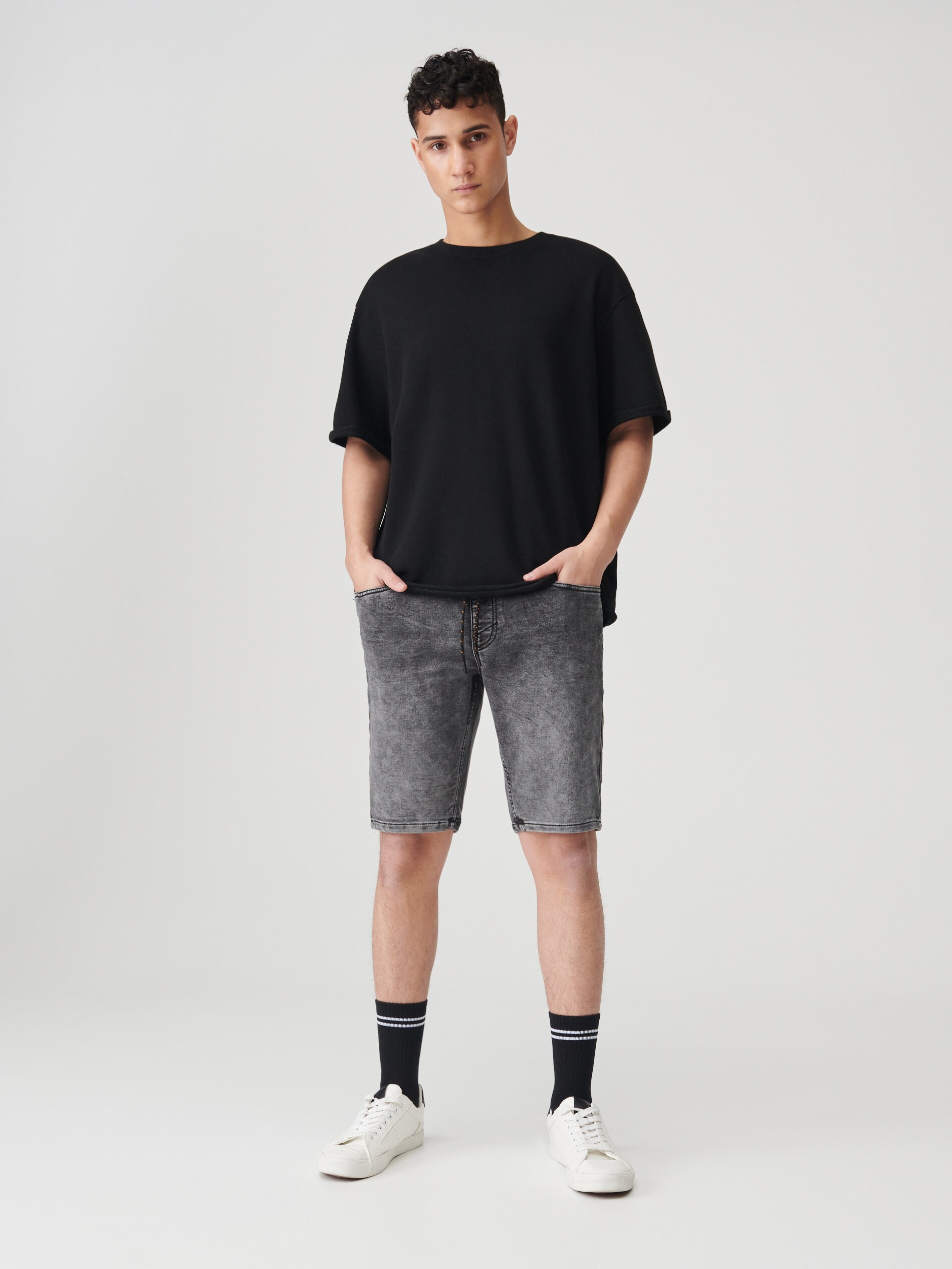 Denimové joggerové šortky