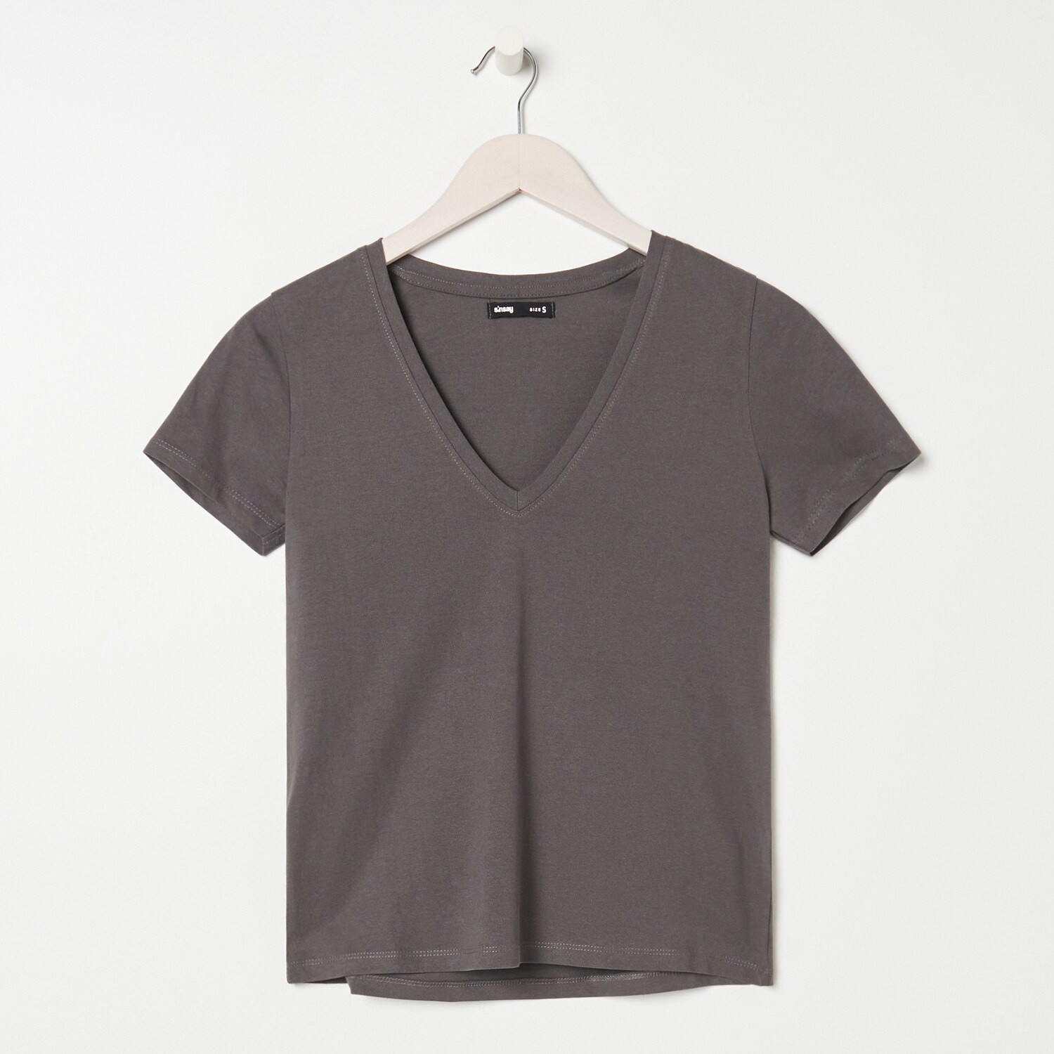 Tričko s véčkovým výstrihom