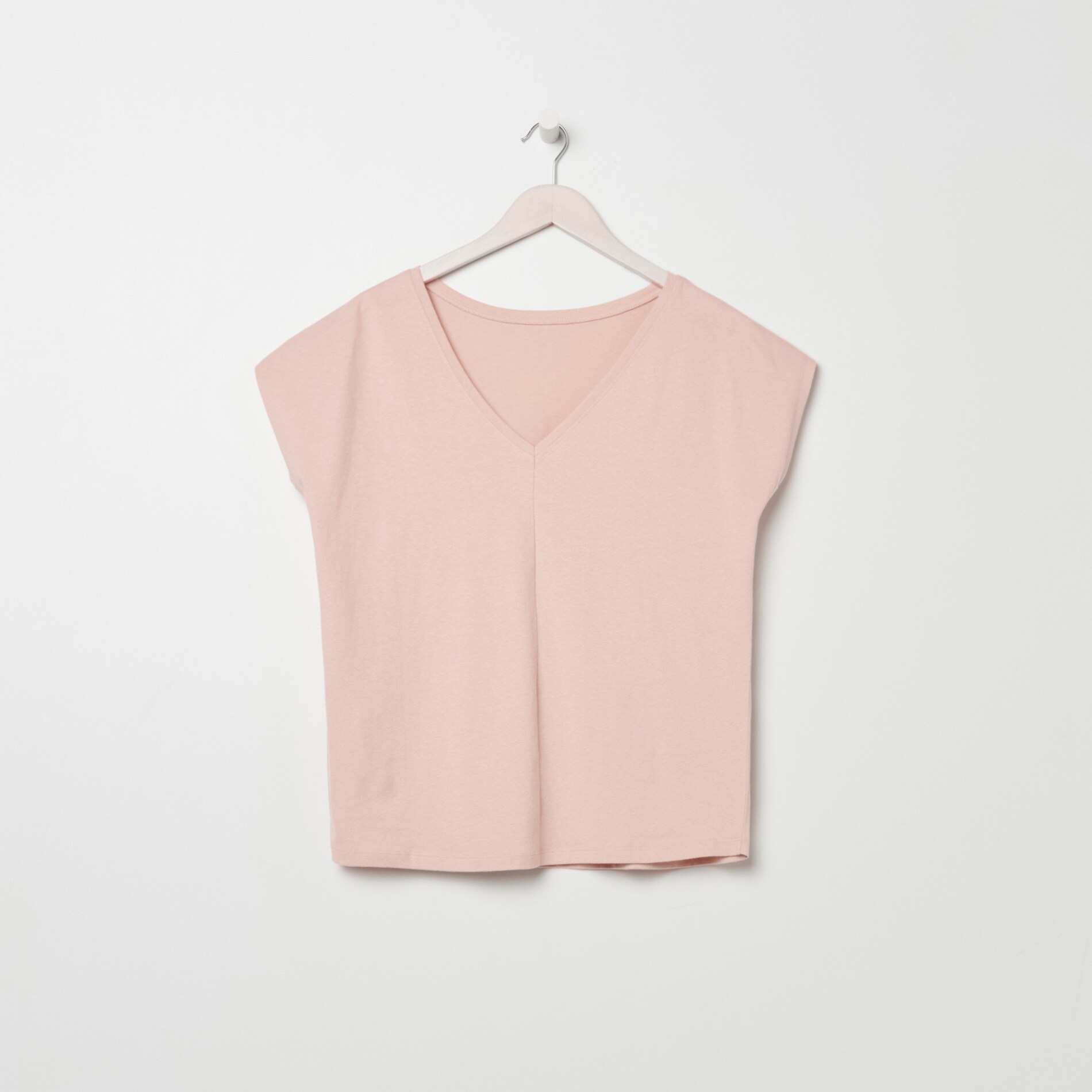 Tričko s véčkovým výstrihom