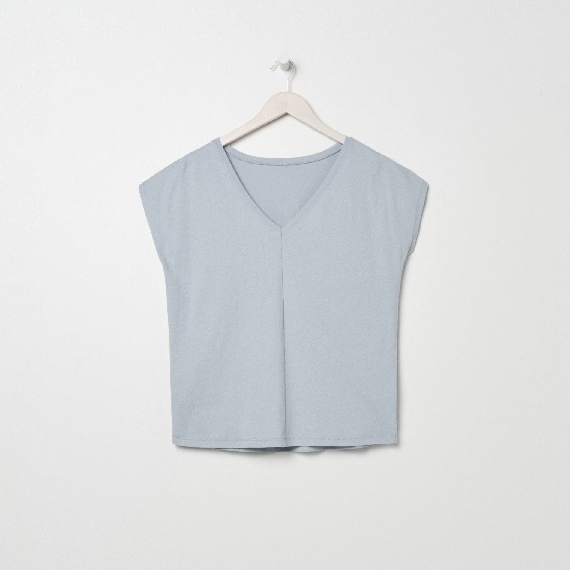 Tričko s véčkovým výstrihom