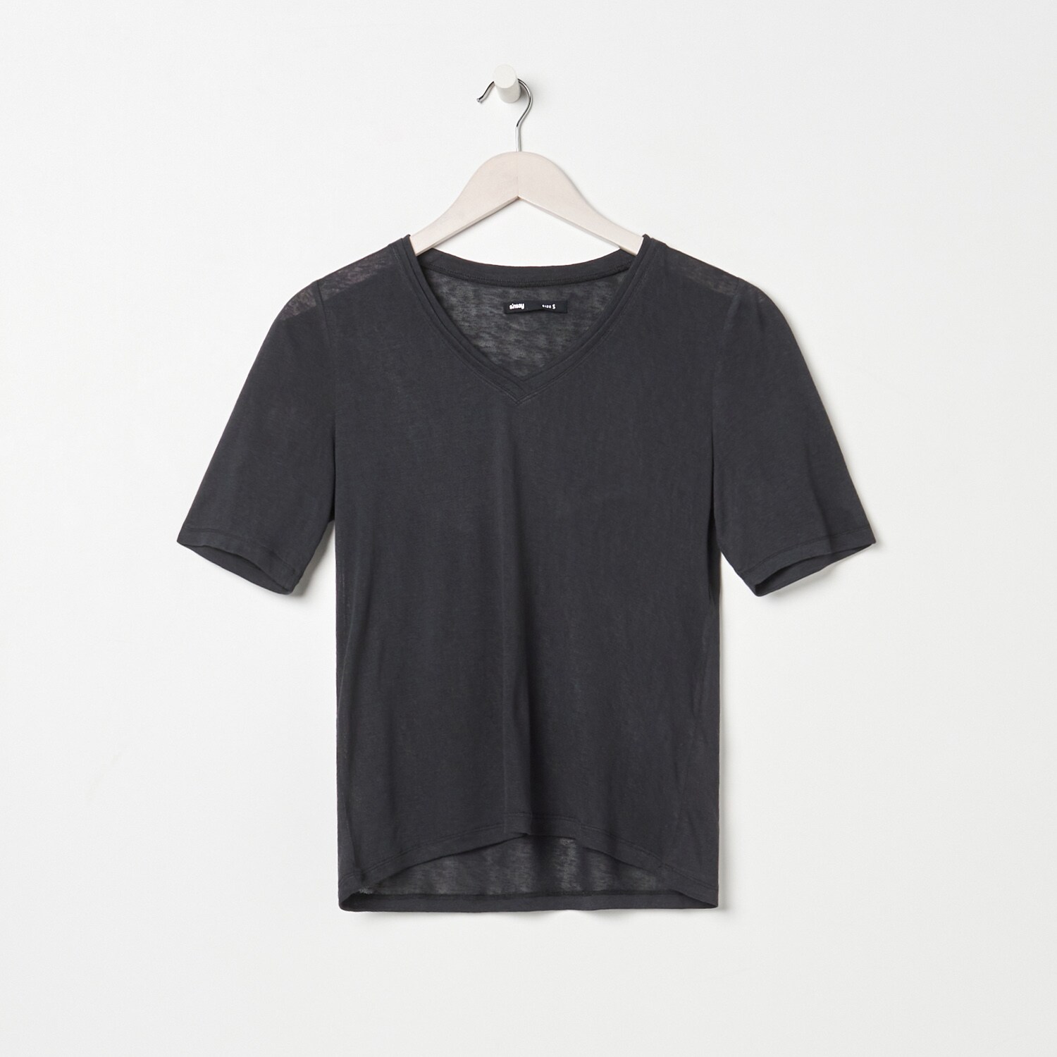 Tričko s véčkovým výstrihom