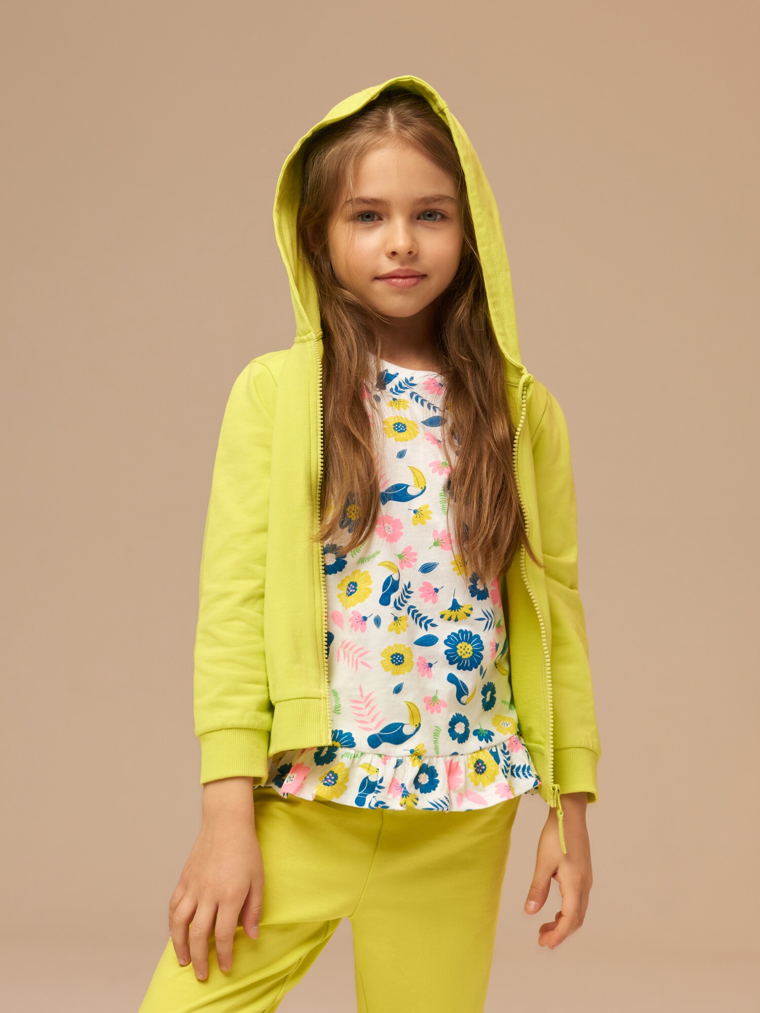 Tričko s dlhými rukávmi a volánovým lemom