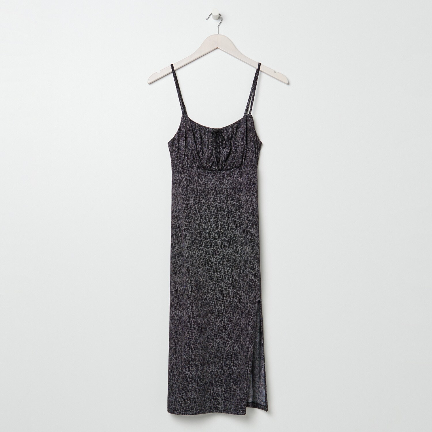 Bodkované midišaty