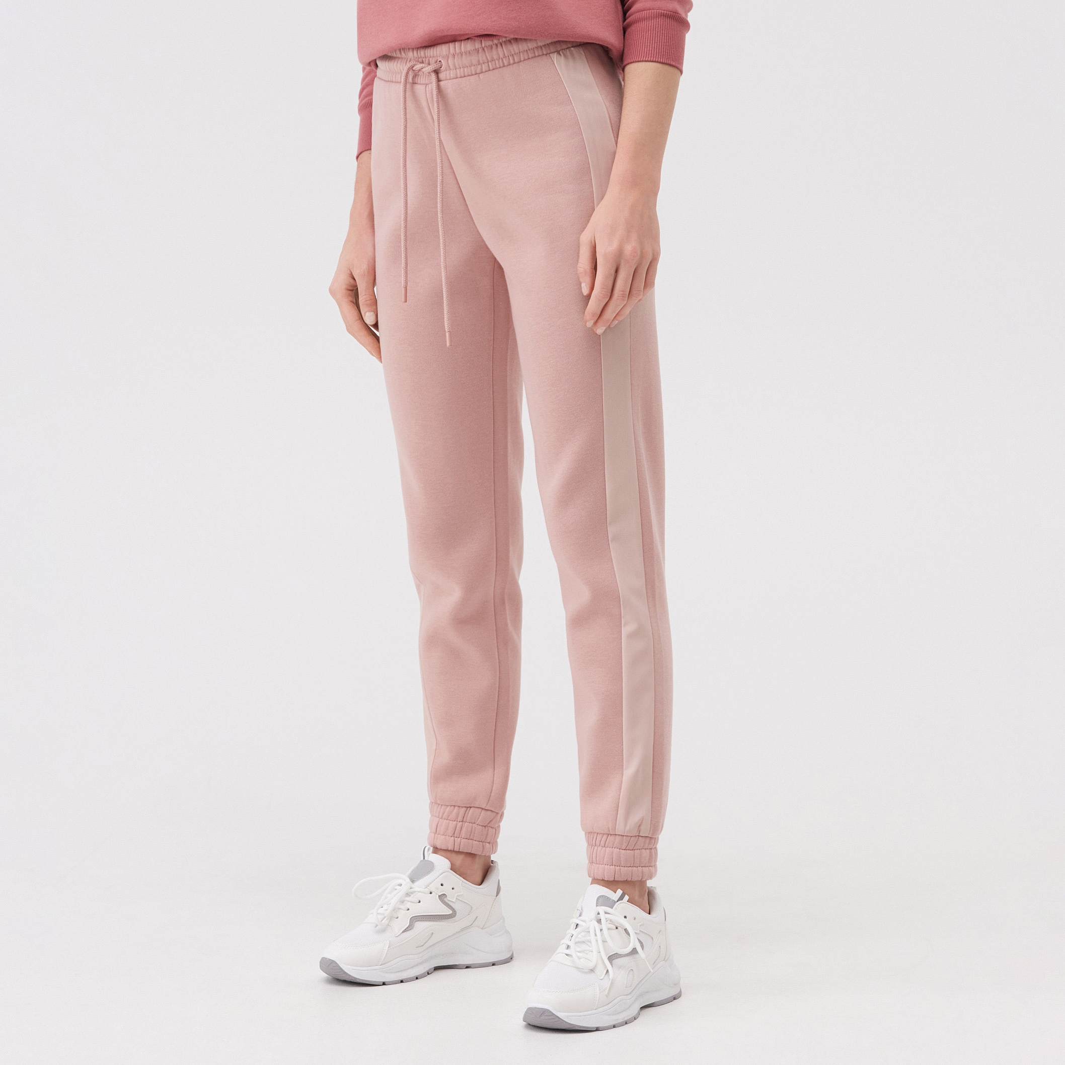 Teplákové joggery s lampasmi