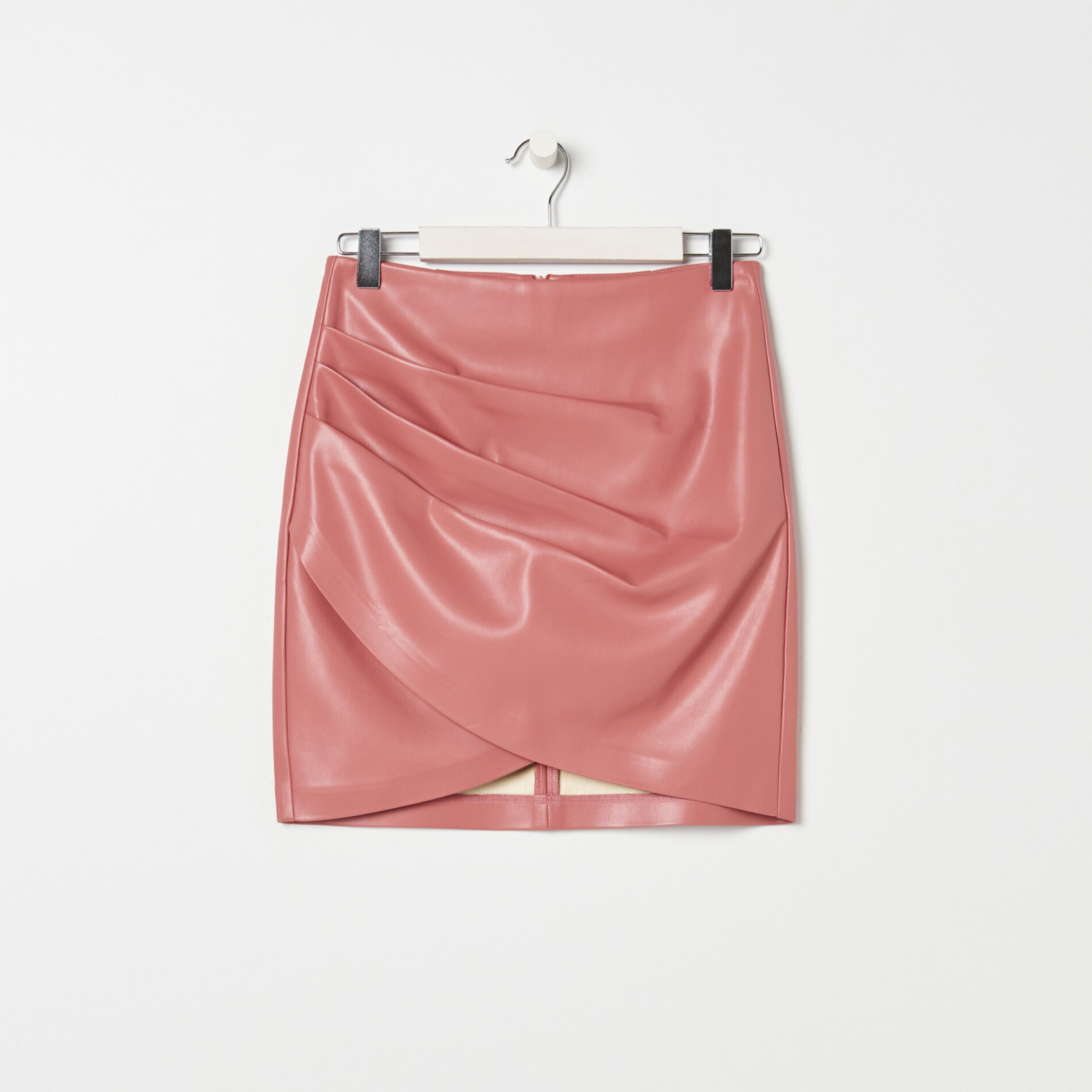 Minisukňa z umelej kože