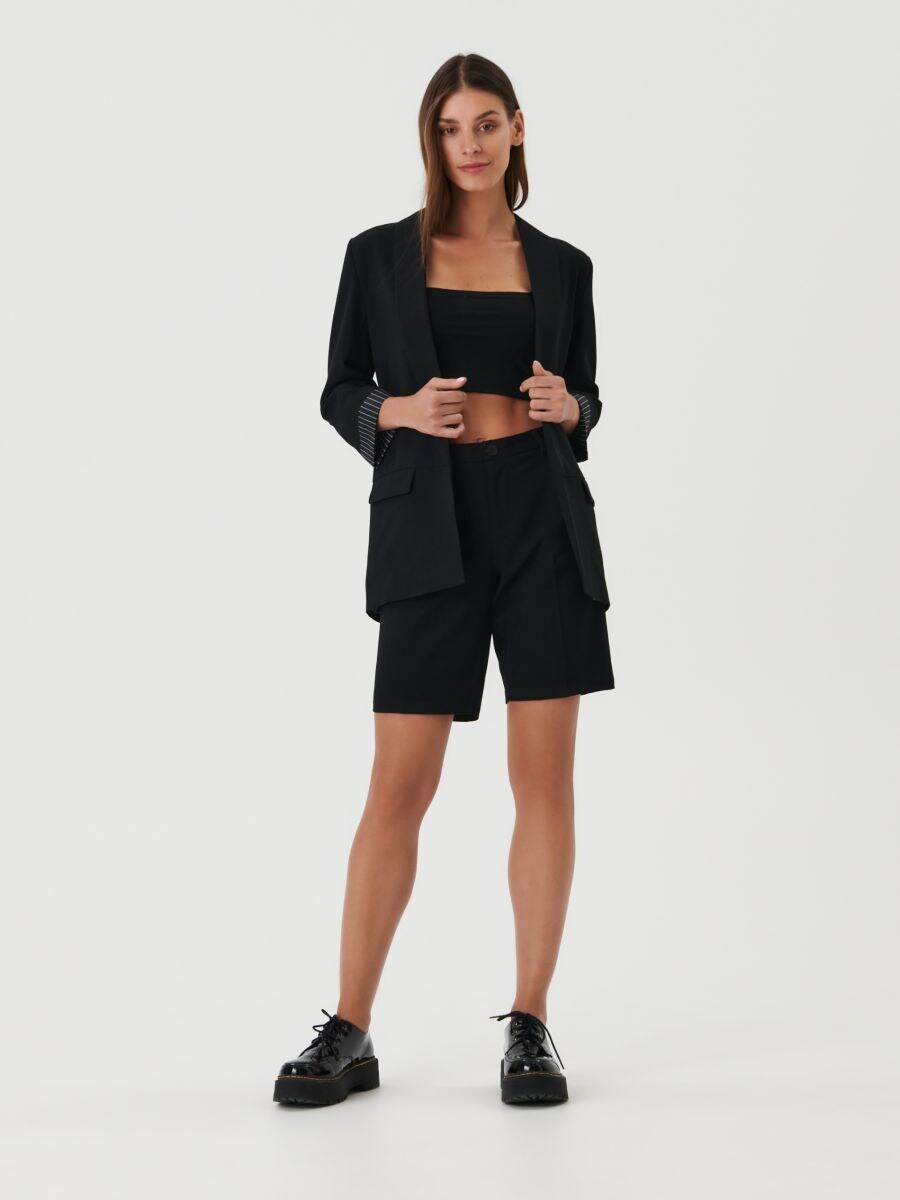 Pantalón corto elegante, SINSAY, 6952J-99X